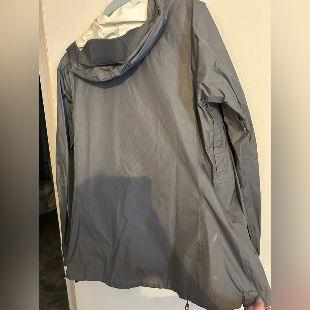 Women’s Patagonia Raincoat